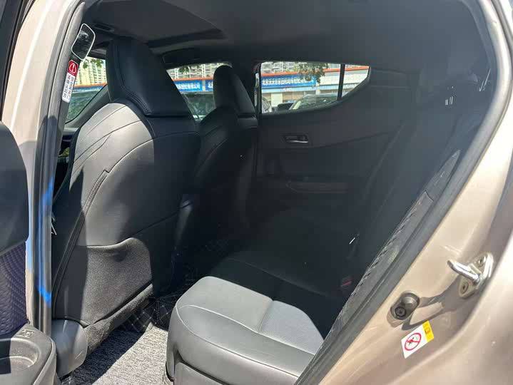 TOYOTA C-HR 2020