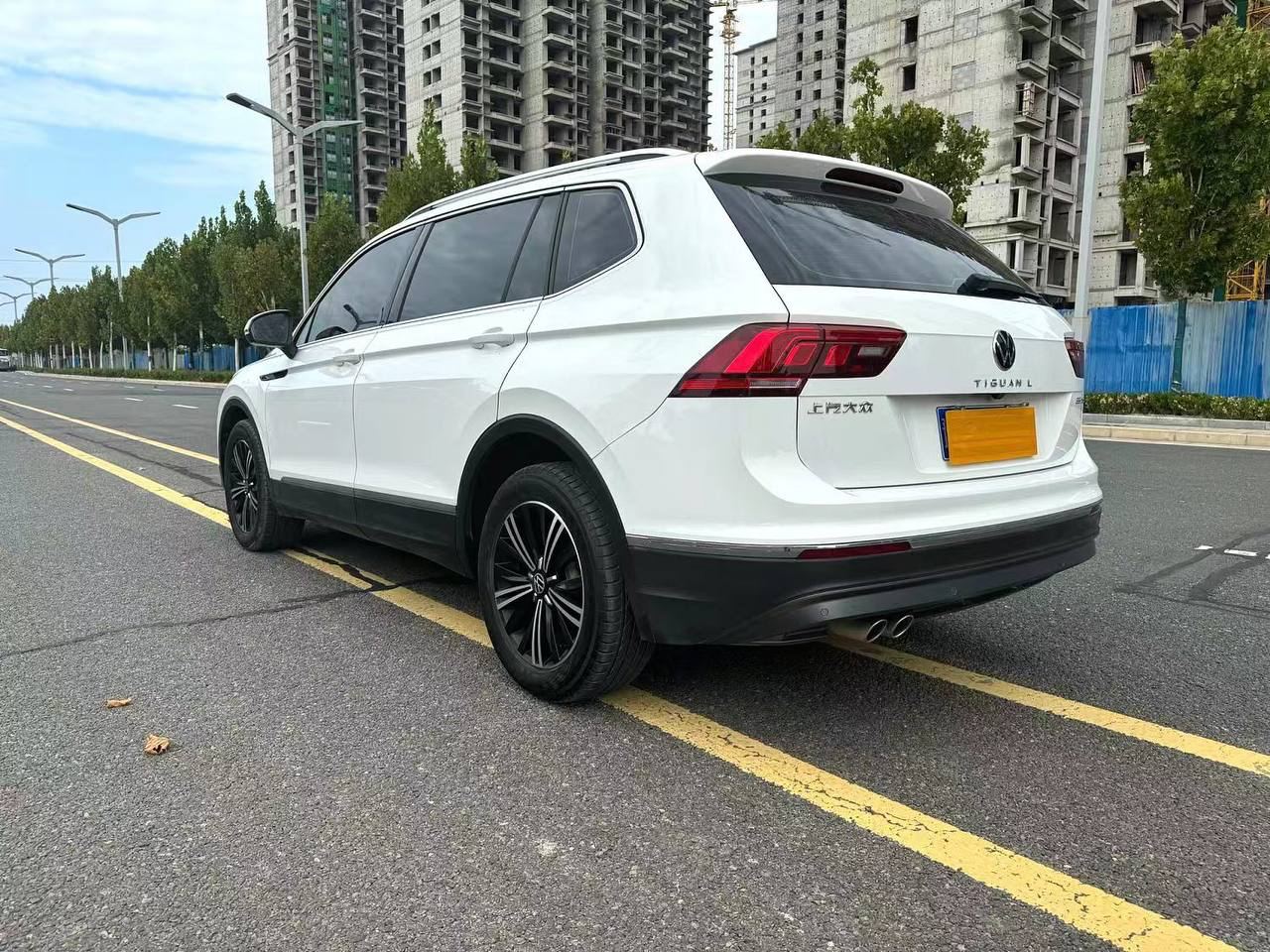 VOLKSWAGEN TIGUAN 2021