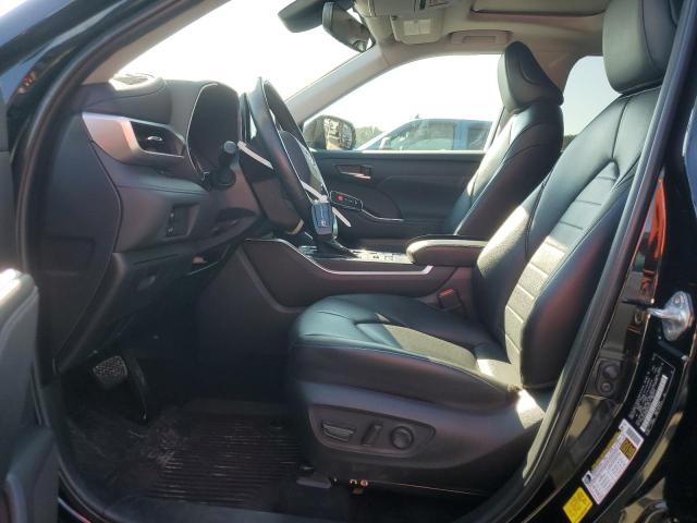TOYOTA HIGHLANDER XLE 2022