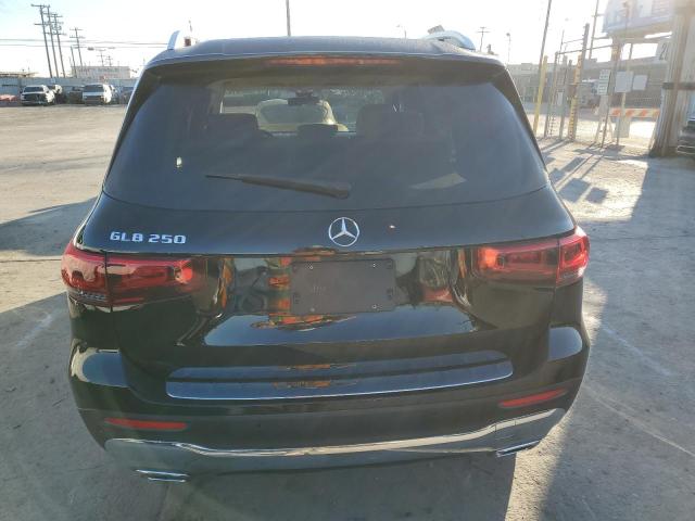 MERCEDES-BENZ GLB 250 2022