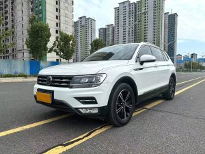 VOLKSWAGEN TIGUAN 2021