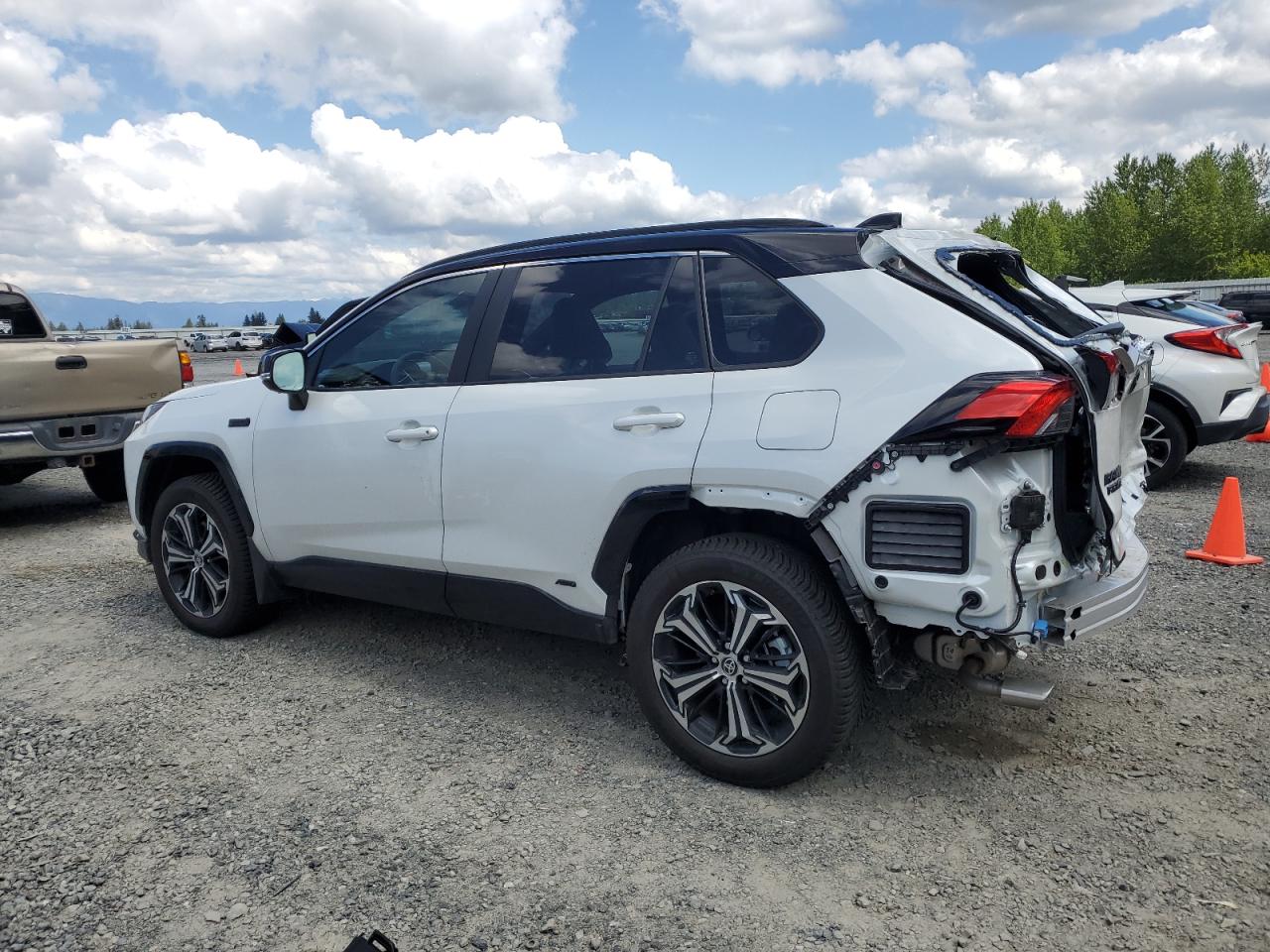 TOYOTA RAV4 PRIME XSE  2024