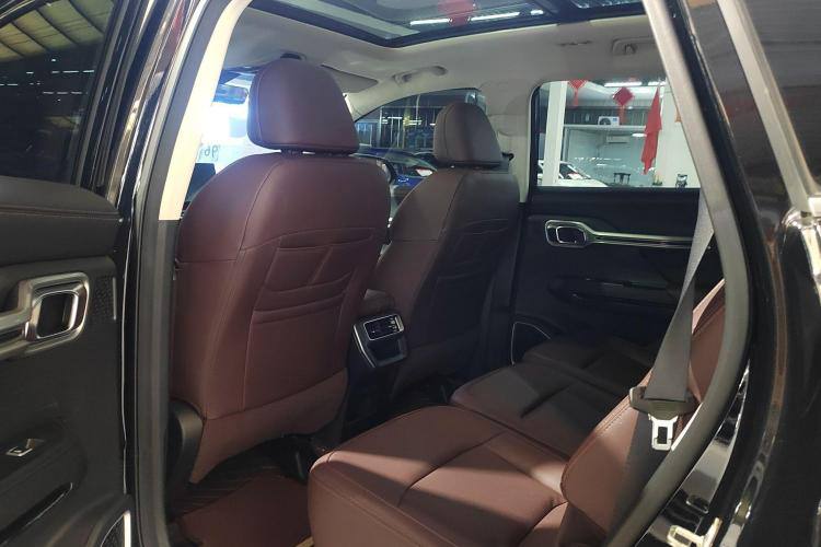 Geely Haoyue 2022 (Okavango) 7 мест
