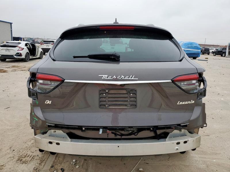 MASERATI LEVANTE LUXURY 2021