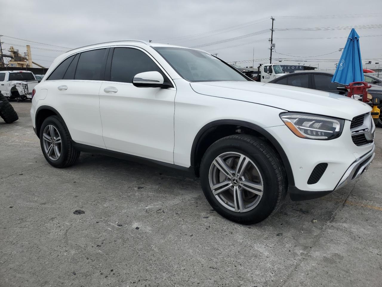 MERCEDES-BENZ GLC 300 2022