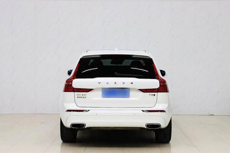 VOLVO XC60 T5 2021