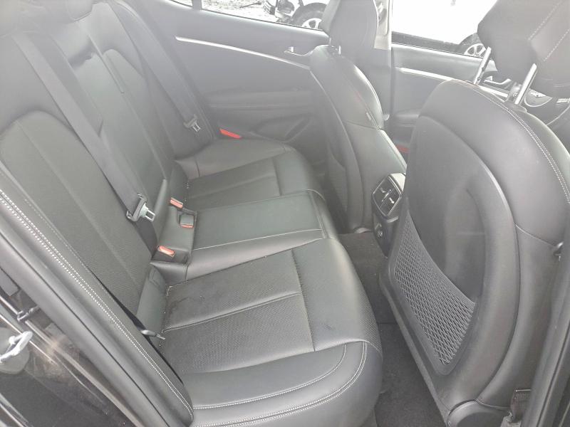 GENESIS G70 BASE 2022