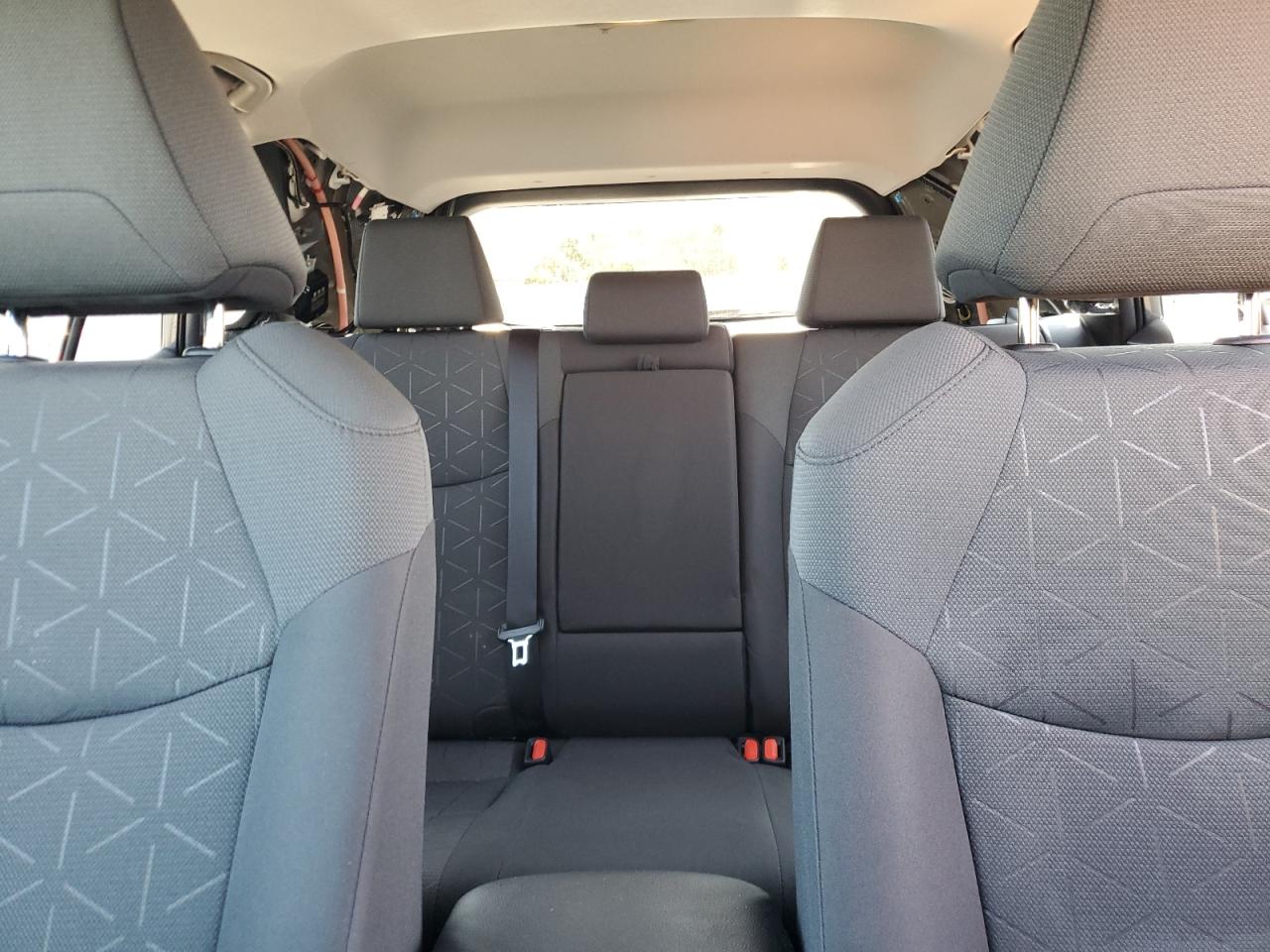 TOYOTA RAV4 XLE 2021