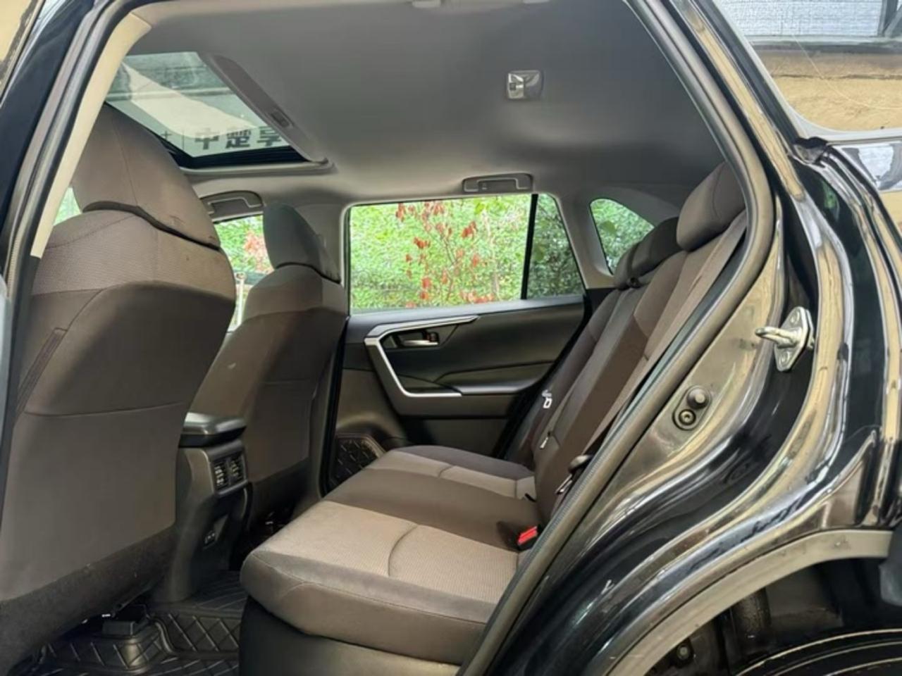 TOYOTA RAV4 2021