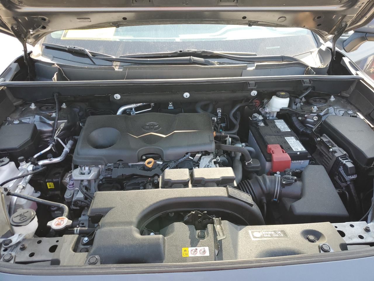 TOYOTA RAV4 XLE 2021