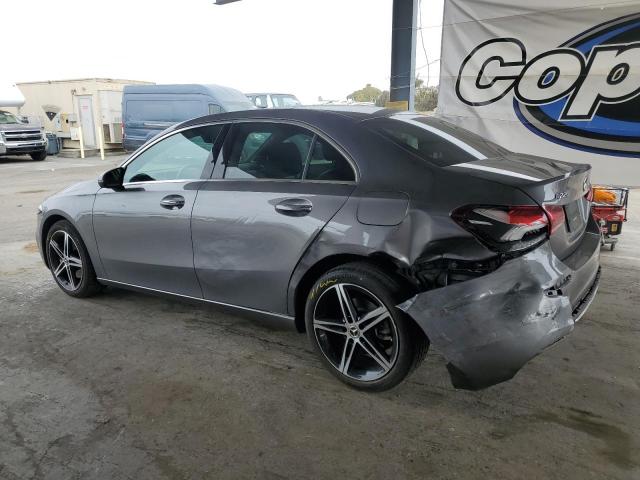 MERCEDES-BENZ A 220 2021