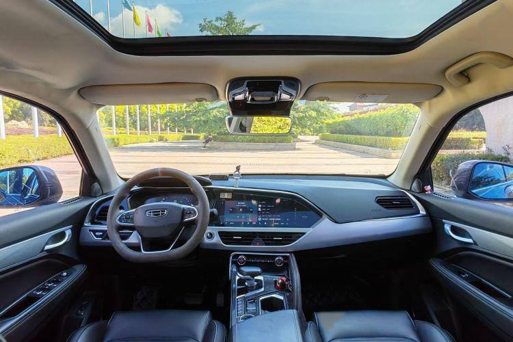 Geely Tugella 2019
