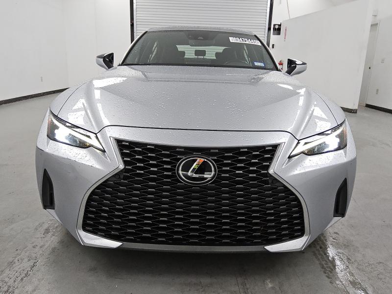 LEXUS IS 300 2023
