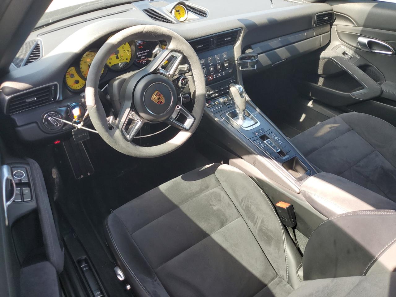 PORSCHE 911 CARRERA S 2017