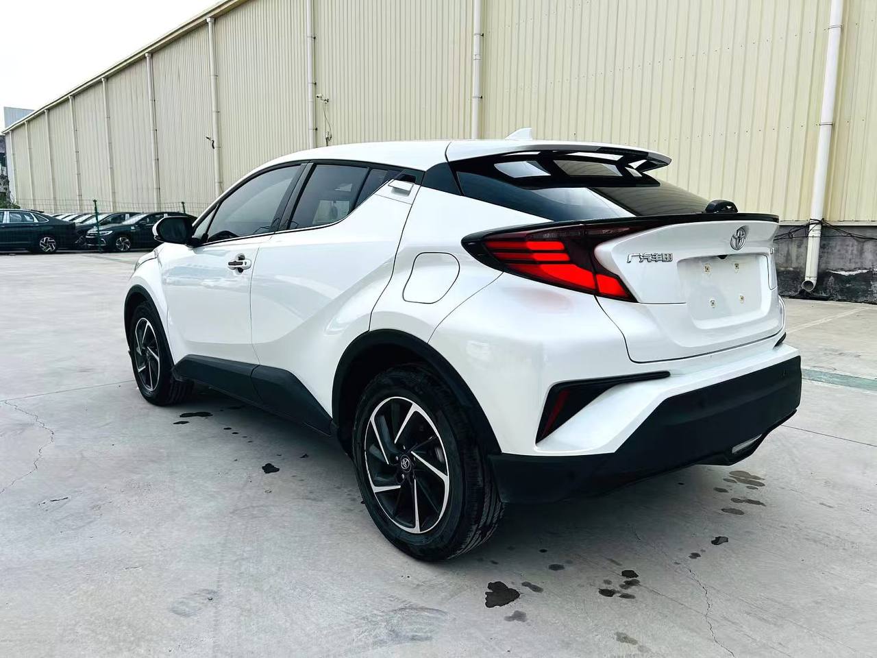 TOYOTA C-HR Deluxe Edition 2021
