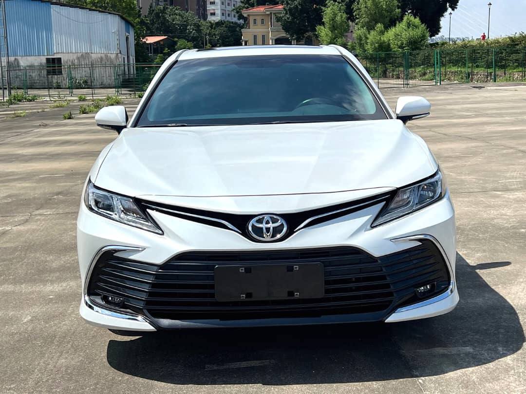 TOYOTA CAMRY 2023
