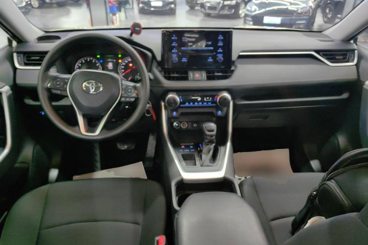 TOYOTA RAV4 2020