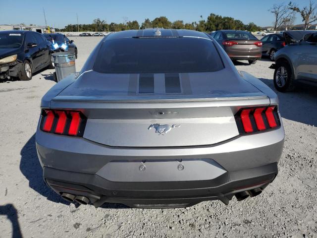 FORD MUSTANG 2024