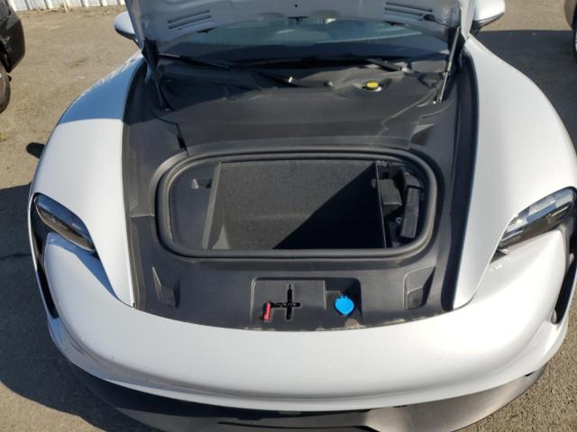 PORSCHE TAYCAN 2022