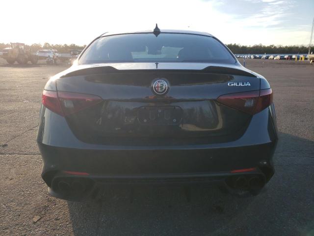ALFA ROMEO GIULIA QUADRIFOGLIO 2017