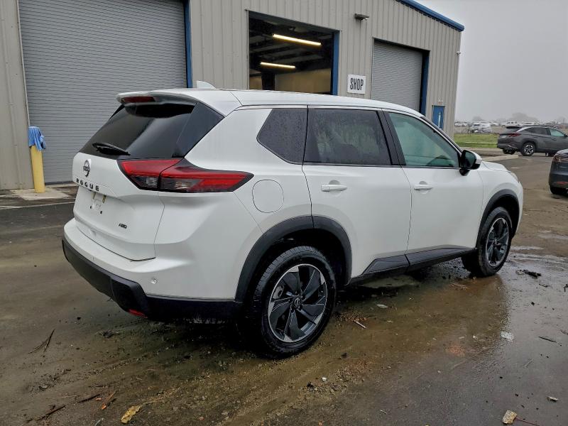 NISSAN ROGUE SV 2024