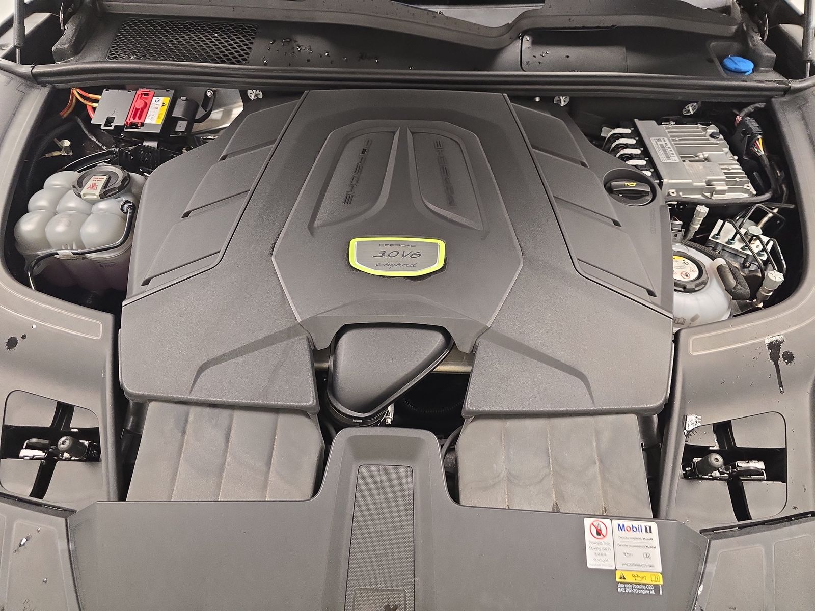 PORSCHE CAYENNE E-HYBRID COUPE 2022