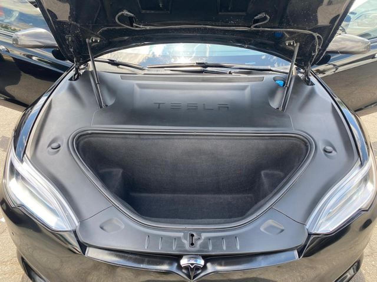 TESLA MODEL S 2018