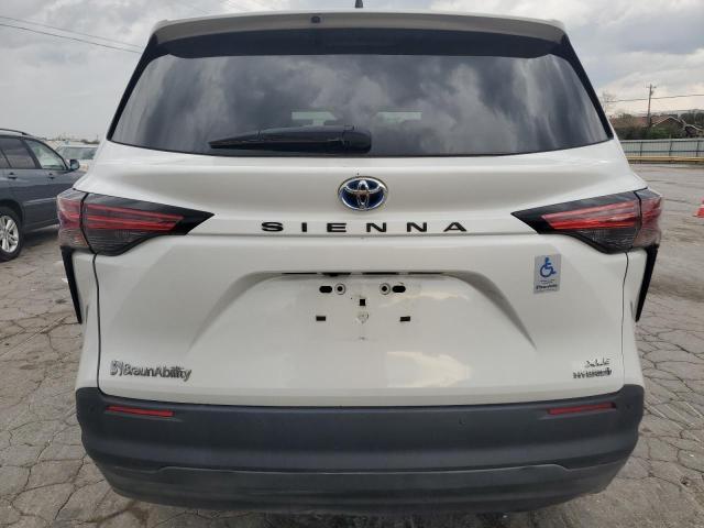 TOYOTA SIENNA XLE 2022