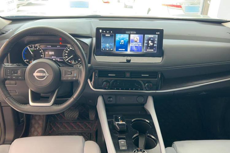 Nissan Qijun e-POWER 2023