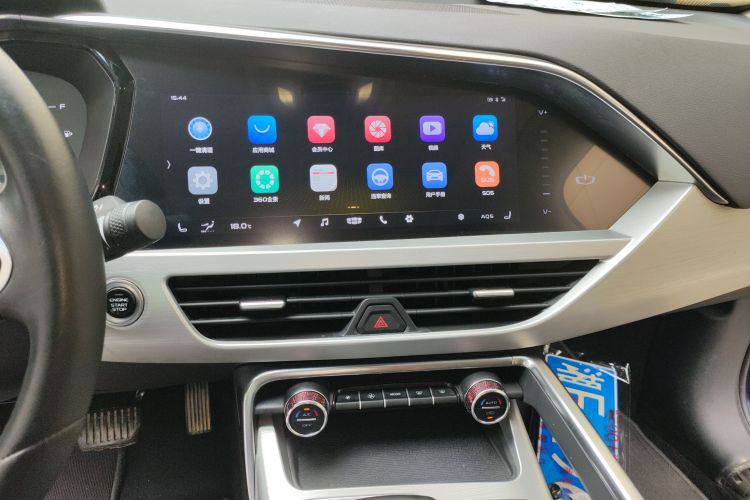 Geely Tugella 2019