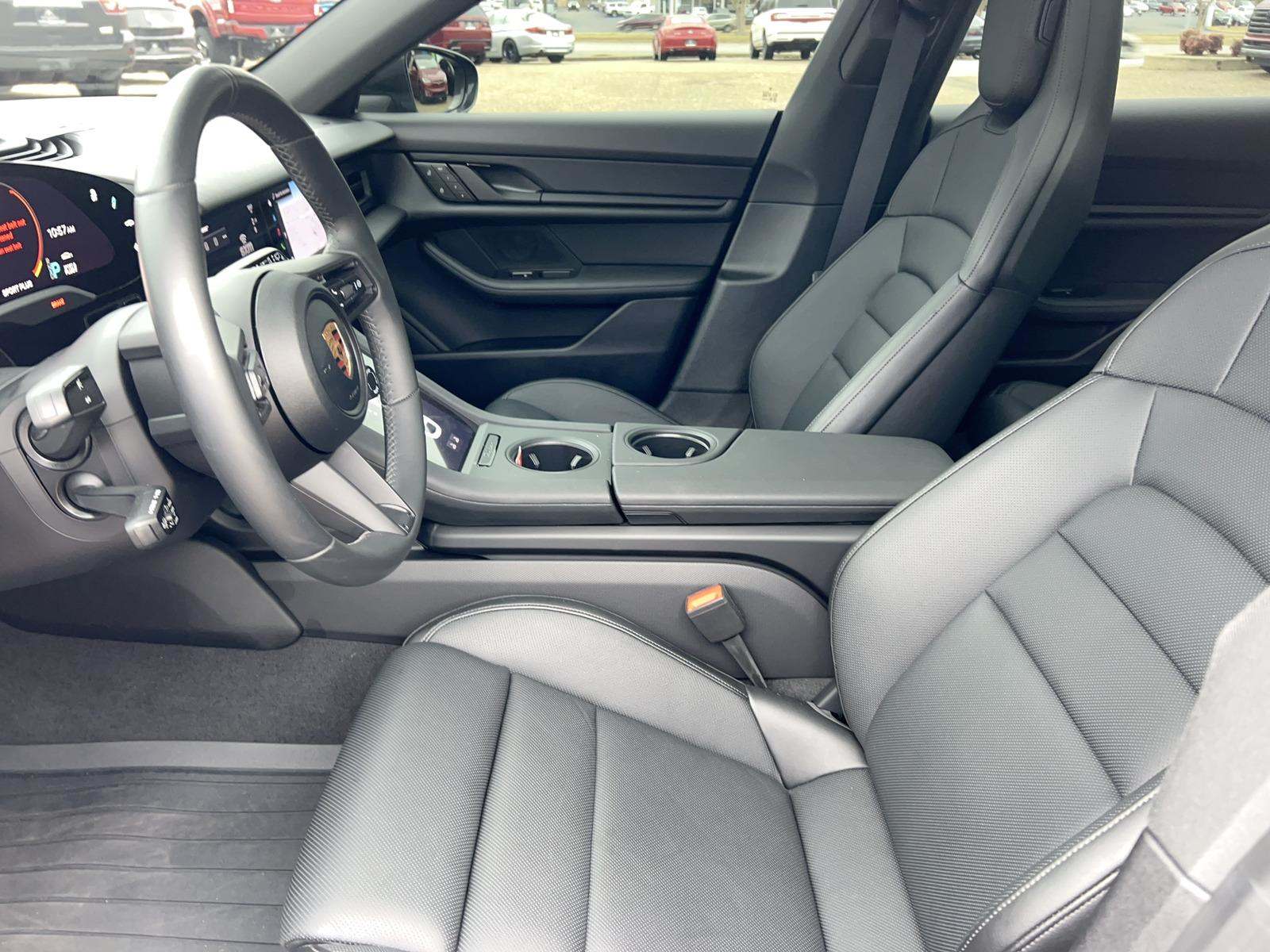 Porsche Taycan 4 2022